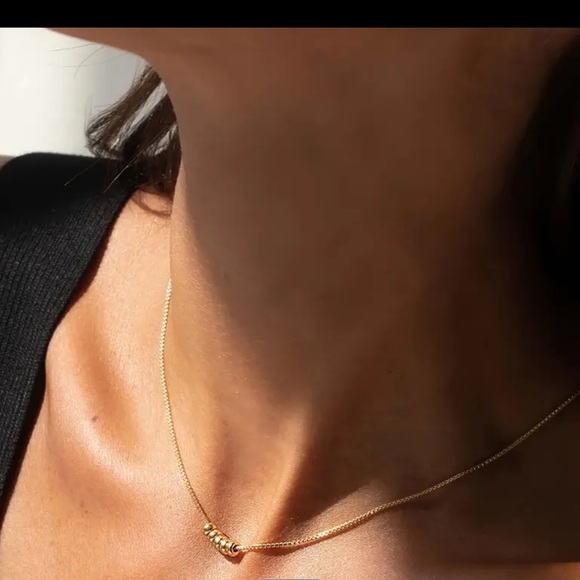 NWT GOLD COLOR BEAD NECKLACE - Picture 2 of 4